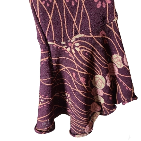 Thyme maternity floral burgundy long-sleeved  dress - Picture 2 of 10